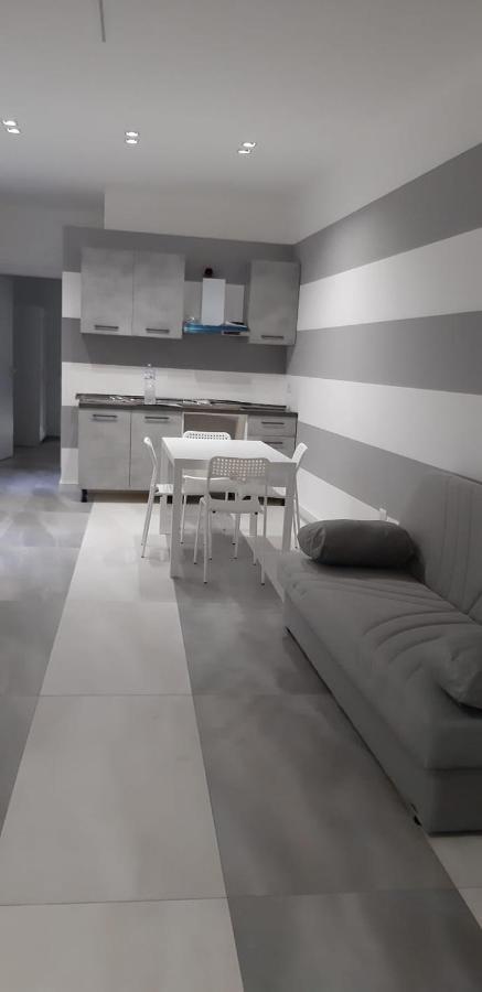 Homedil Palermo Exteriör bild